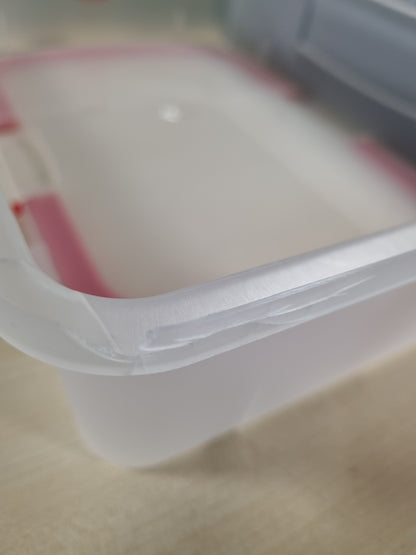 221484 - Dr. OETKER Tavë Drejtkëndëshe me Sustë 43.5 x 29.5 x 10.5 cm, rezistente ndaj prerjeve dhe gërvishtjeve, veshje smalti jo-ngjitëse