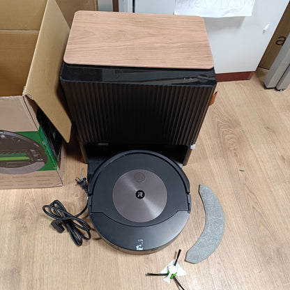 118003 - iROBOT Roomba Combo j9+, Robot Fshesë dhe Pastrues Dyshemeje me Kapacitet për Vetë-Zbrazje dhe Mbushje Ujë, Teknologji SmartScrub, Hartëzim, Wi-Fi, Zbulim pengesash, Përdorim me Aplikacion dhe Asistent Zëri, Ngjyre Bronz