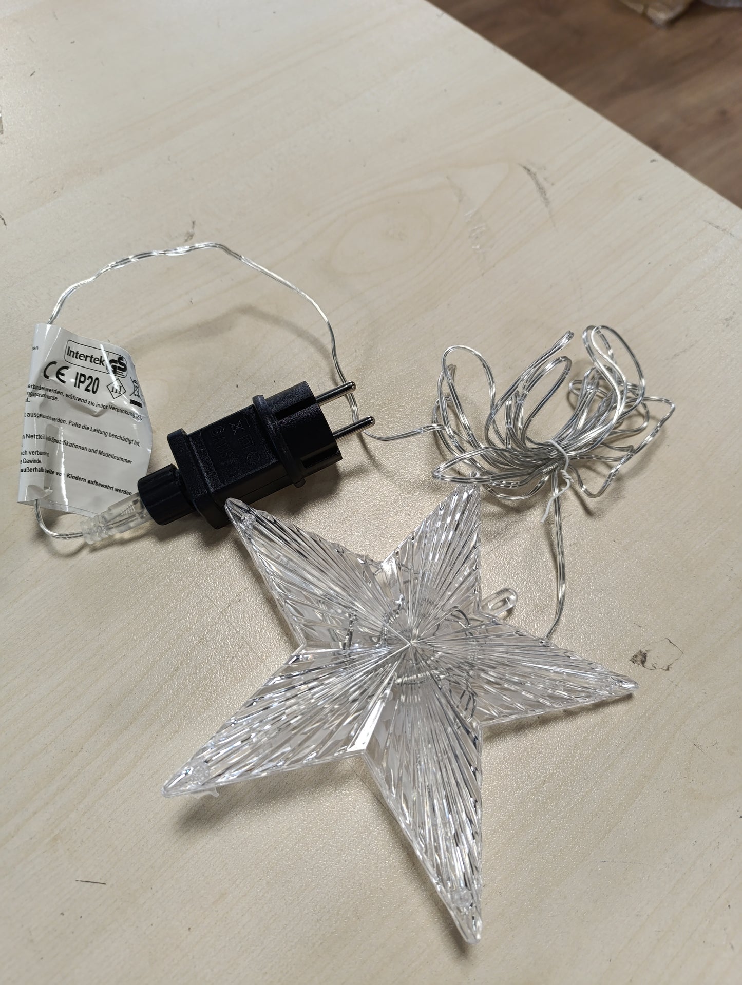216020 - SPETEBO Dekorues për pemën e Krishtlindjeve me 10 LED dhe prizë elektrike - 18 x 22 cm