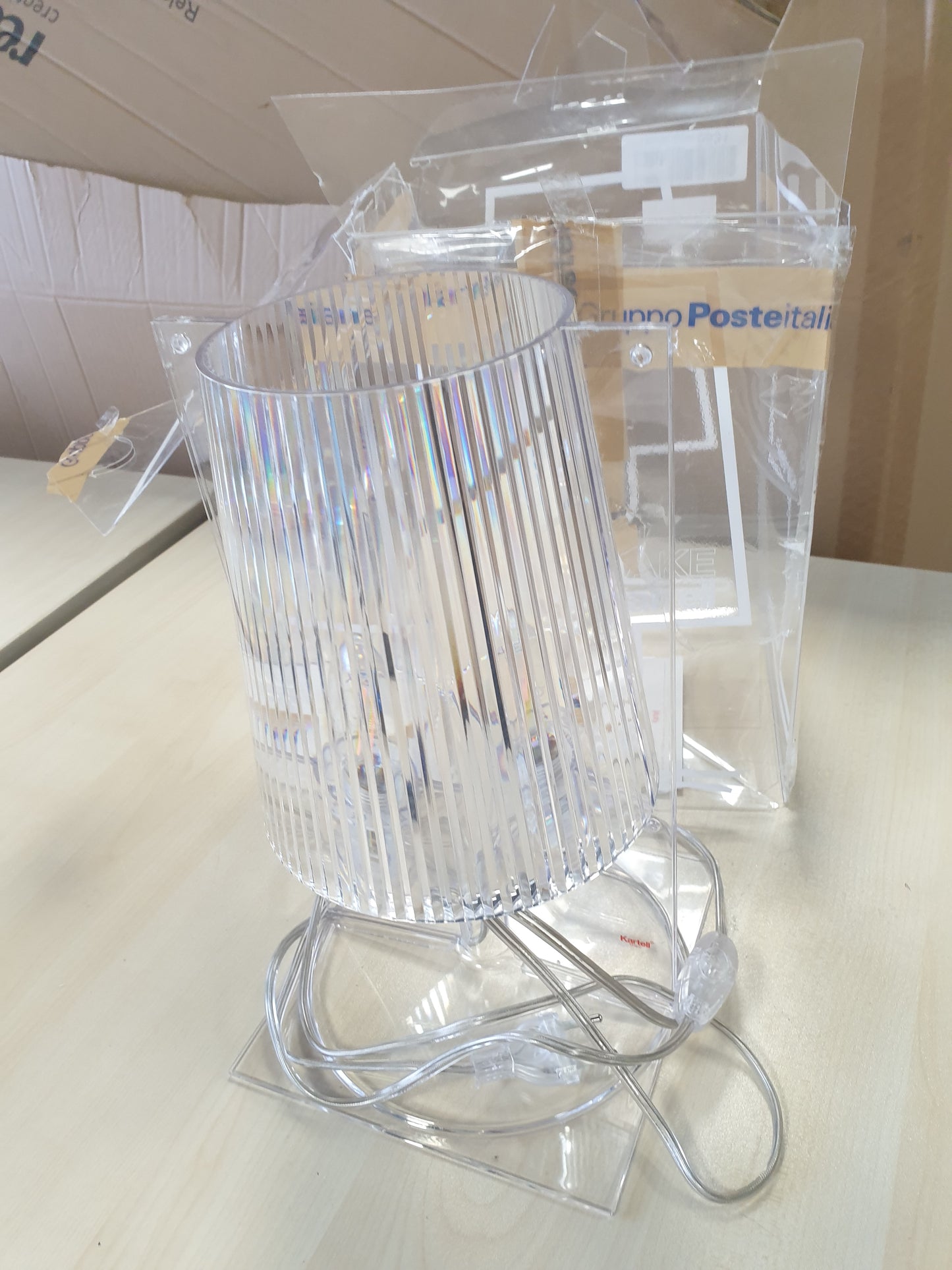 160601 - KARTELL Llambë Tavoline TAKE, Kristal, Madhësi 19x31x18.5cm, Pesha 700g