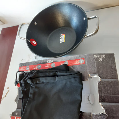213262 - FMPROFESSIONAL Wok prej gize 32 cm – Tigan wok me shtresë jo ngjitëse – I përshtatshëm për të gjitha llojet e sobave (përfshirë induksionin) – afërsisht 33 x 42.8 x 12 cm
