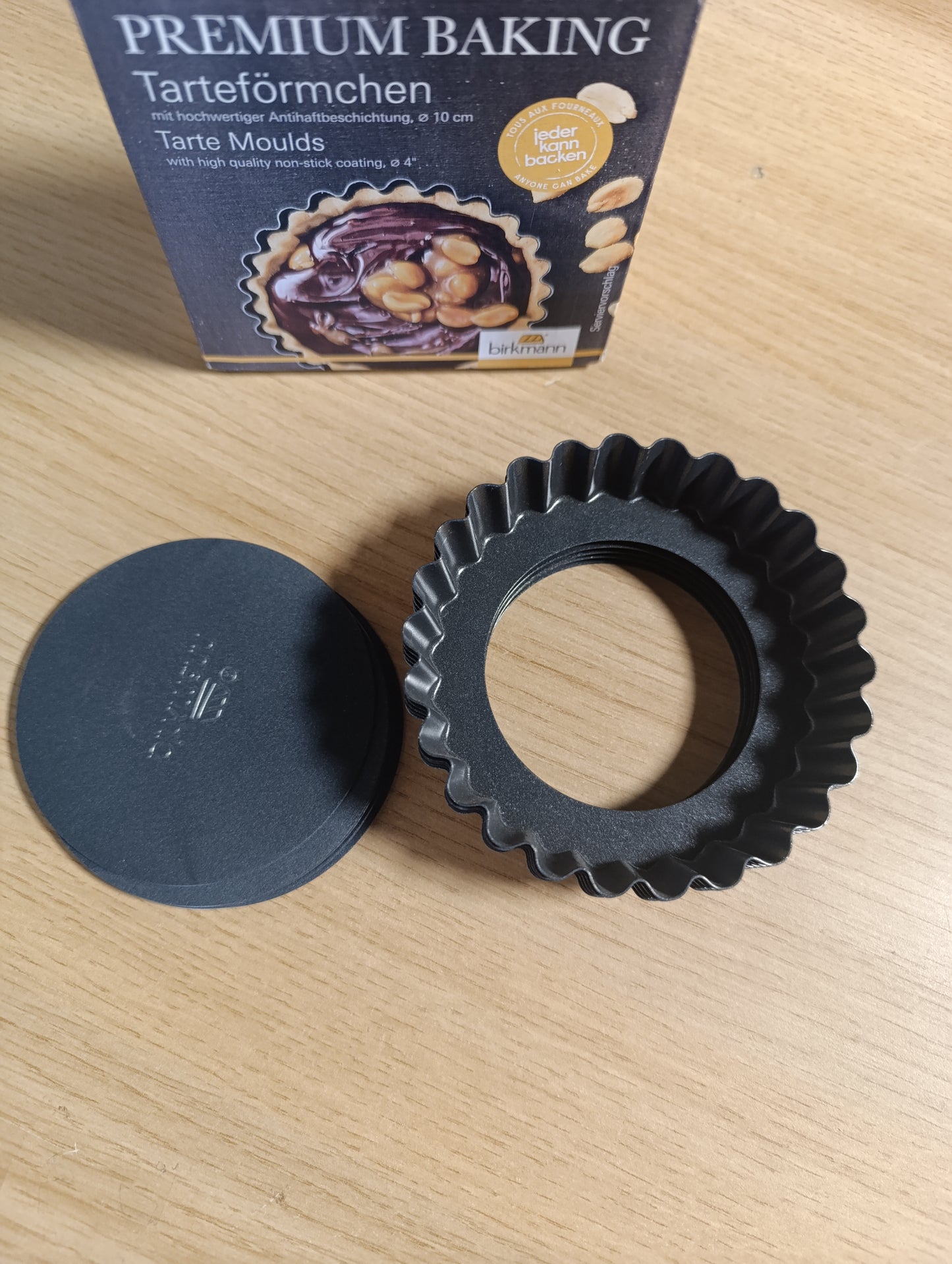 214155 - BIRKMANN Tava për tartele Ø 10 cm, me 6 ndarje, me bazë të lëvizshme