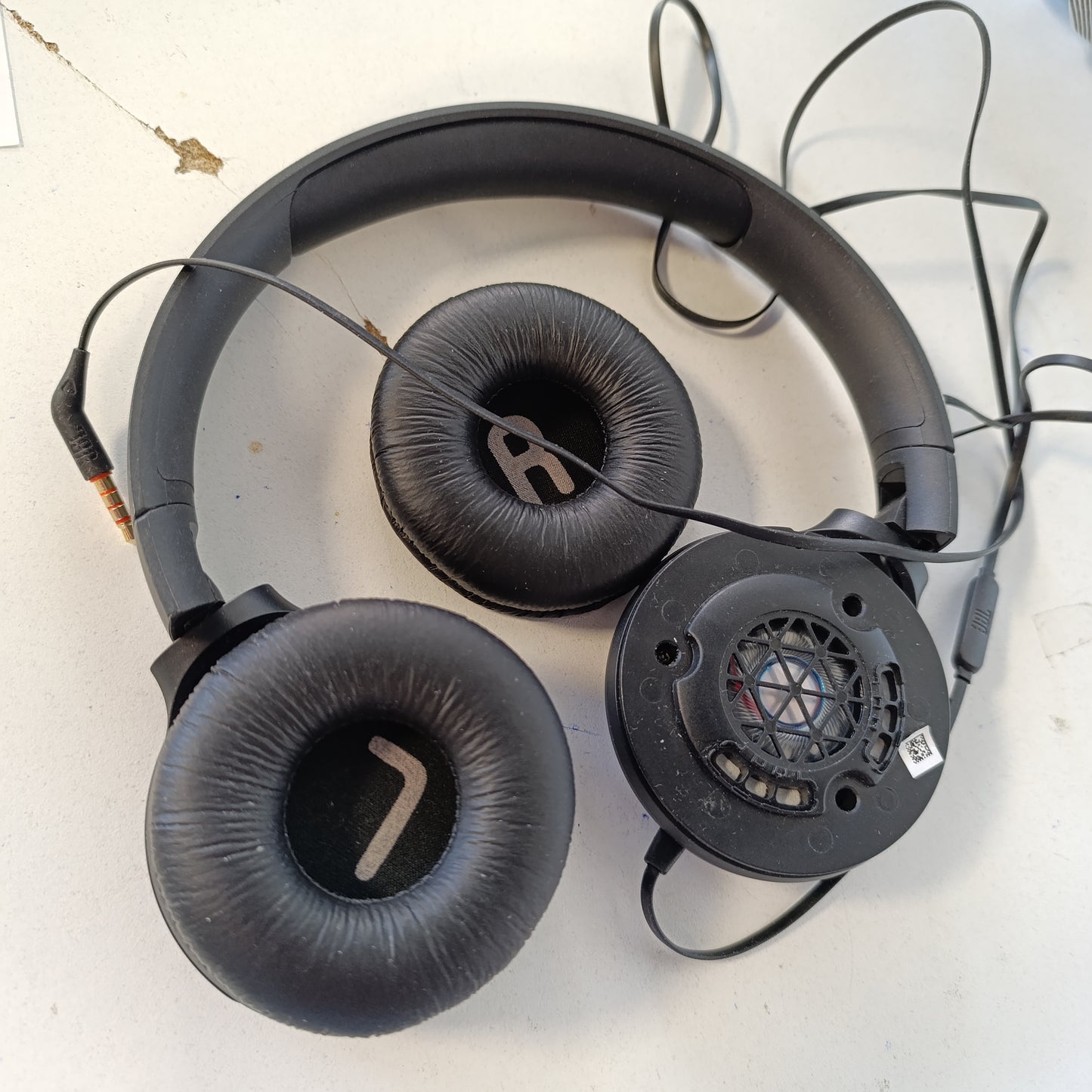 268440 - JBL Kufje T500BLK, me tela, kabllo të sheshtë kundër ngatërrimit