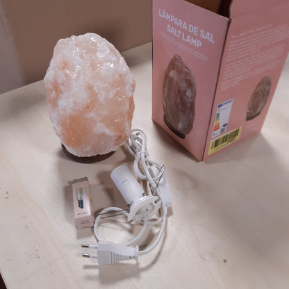 252279 - SALT RANGE Llambë Pakistani Fisura, Peshon 2 deri në 3 kg, me bazë druri, kabllo dhe llambë 15W, rozë