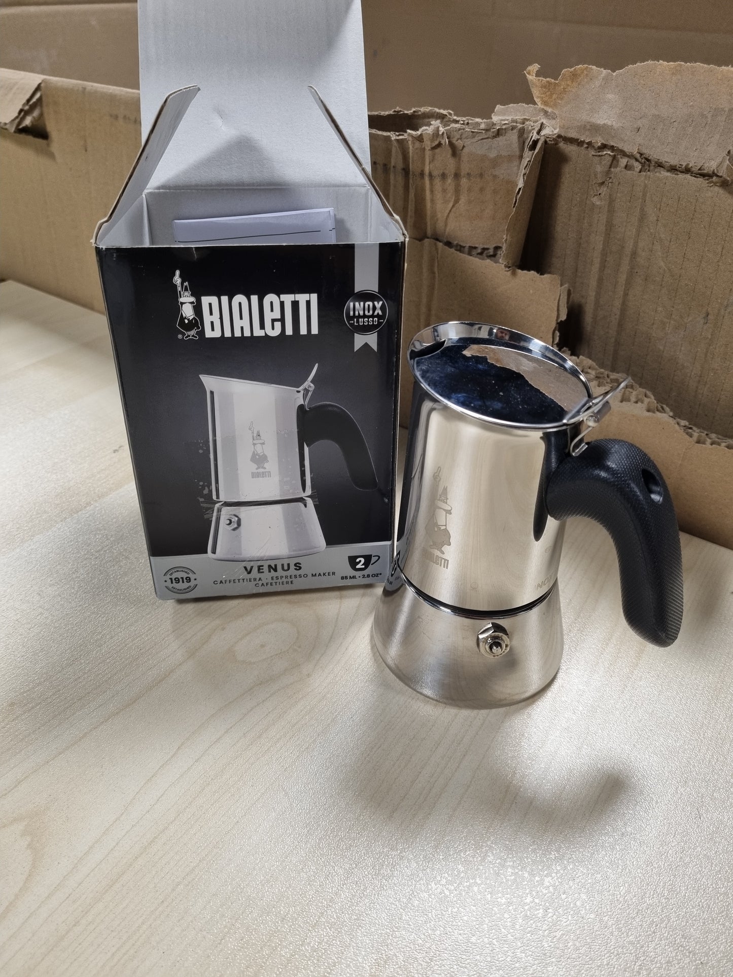 232154 - BIALETTI - Venus i Ri, makinë ekspreso prej çeliku inox, e përshtatshme për të gjitha llojet e sobave, 2 gota të ndara (0.85 ml), argjend, (nuk është e përshtatshme për soba me induksion)