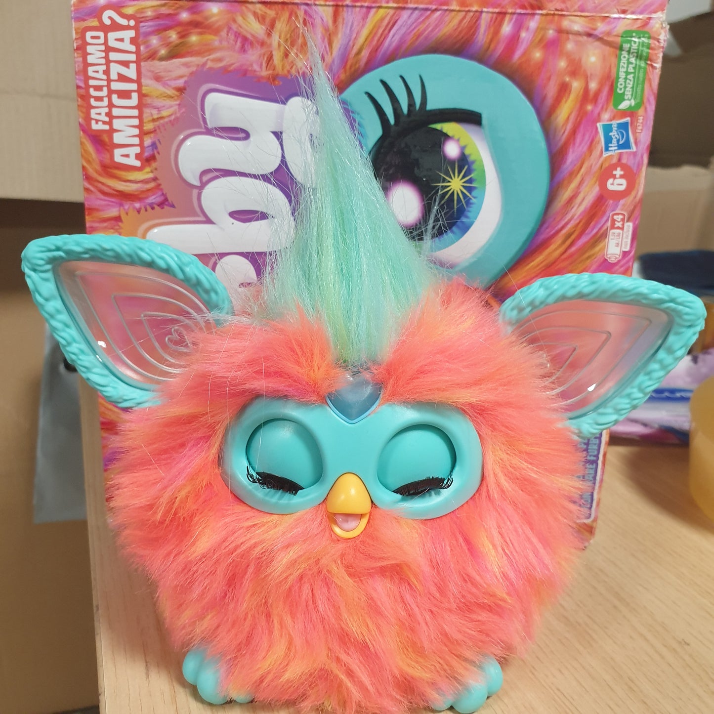 141512 - Furby Coral – lodër pelushi interaktive, versioni në italisht.