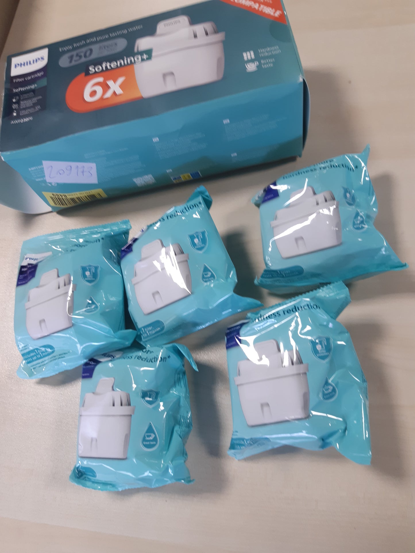 209173 - PHILIPS Fishek i Filtrit të Ujit Anti-Limescale+, Pako me 6 Copë, Pajtueshëm me Brita
