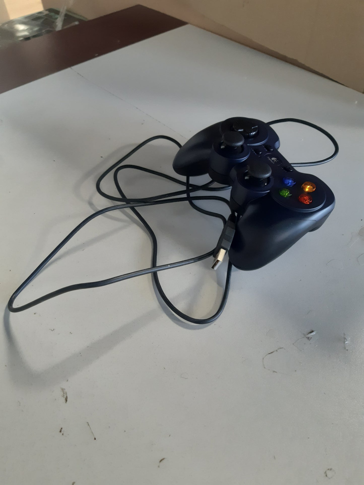268591 - LOGITECH Gamepad F310 me Tel, D-Pad me 4 Butona, XInput/DirectInput, Kabllo 1.8 m, PC - Blu/Gri