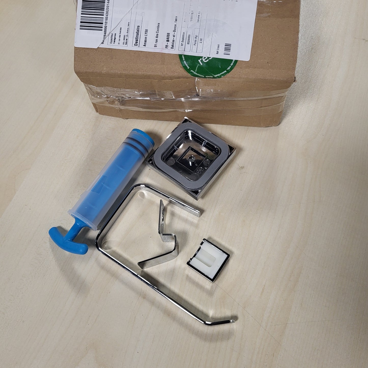 256221 - WENKO Mbajtëse letre higjienike Vacuum-Loc® prej çeliku inox Quadro Brilliant