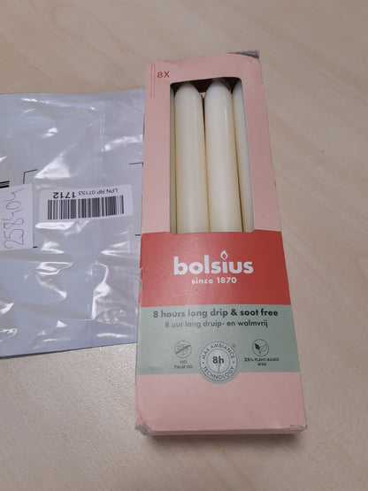258404 - BOLSIUS Qirinj Smooth Taper - Ngjyrë Fildishi - 8 copë - 24 cm - Koha e djegies 8 orë - Pa aromë