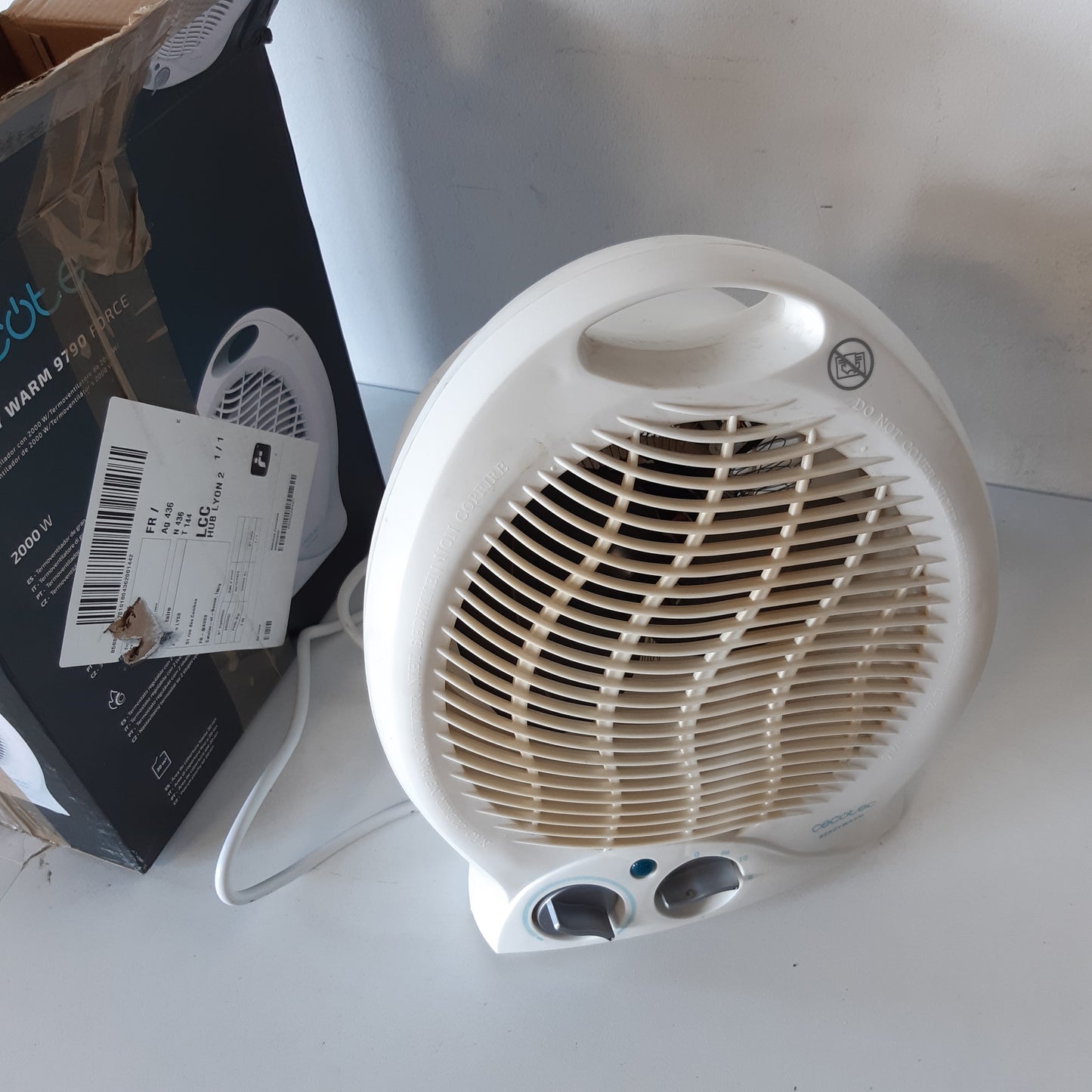 261586 - Cecotec Ngrohës me ventilator për banjo Ready Warm 9790 Force, 2000W, energji të ulët, termostat i rregullueshëm, 3 mënyra funksionimi, i përshtatshëm për dhoma deri në 15 m²