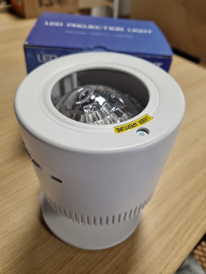 224385 - Projektor LED me Qiell Yjor - Kohëmatës me Telekomandë, Bluetooth, Projektor Yjesh i Rregullueshëm për festa dhe dekorim, i Bardhë