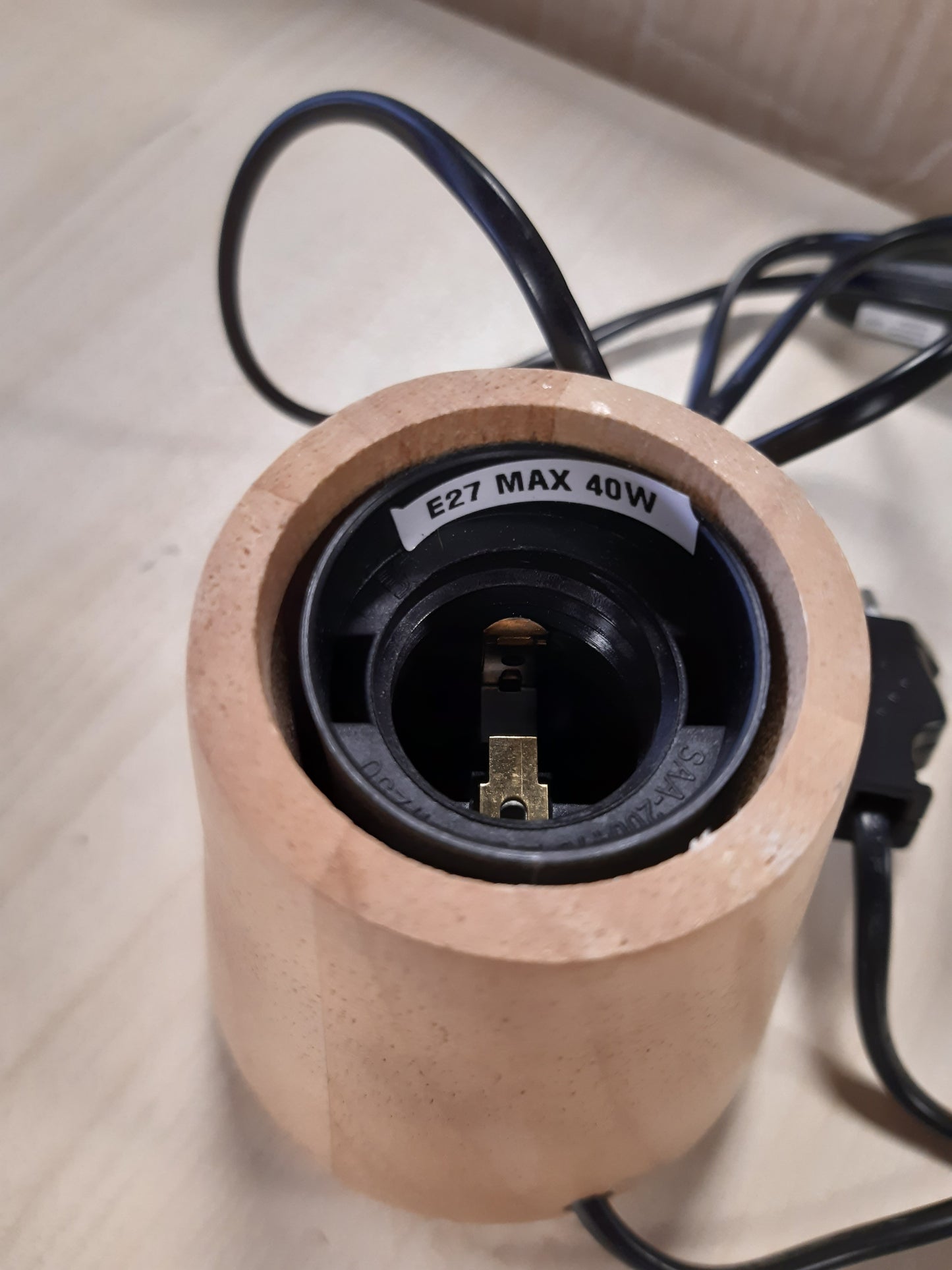 205742 - EGLO ASBY - Llambë Tavoline Dekorative në Stilin Japonez, e Bërë prej Druri të Ngjyrës Kafe e Çelët, Certifikuar nga FSC, Shtojcë E27, Përshtatshme për Dhomën e Ndenjes dhe Dhomën e Gjumit