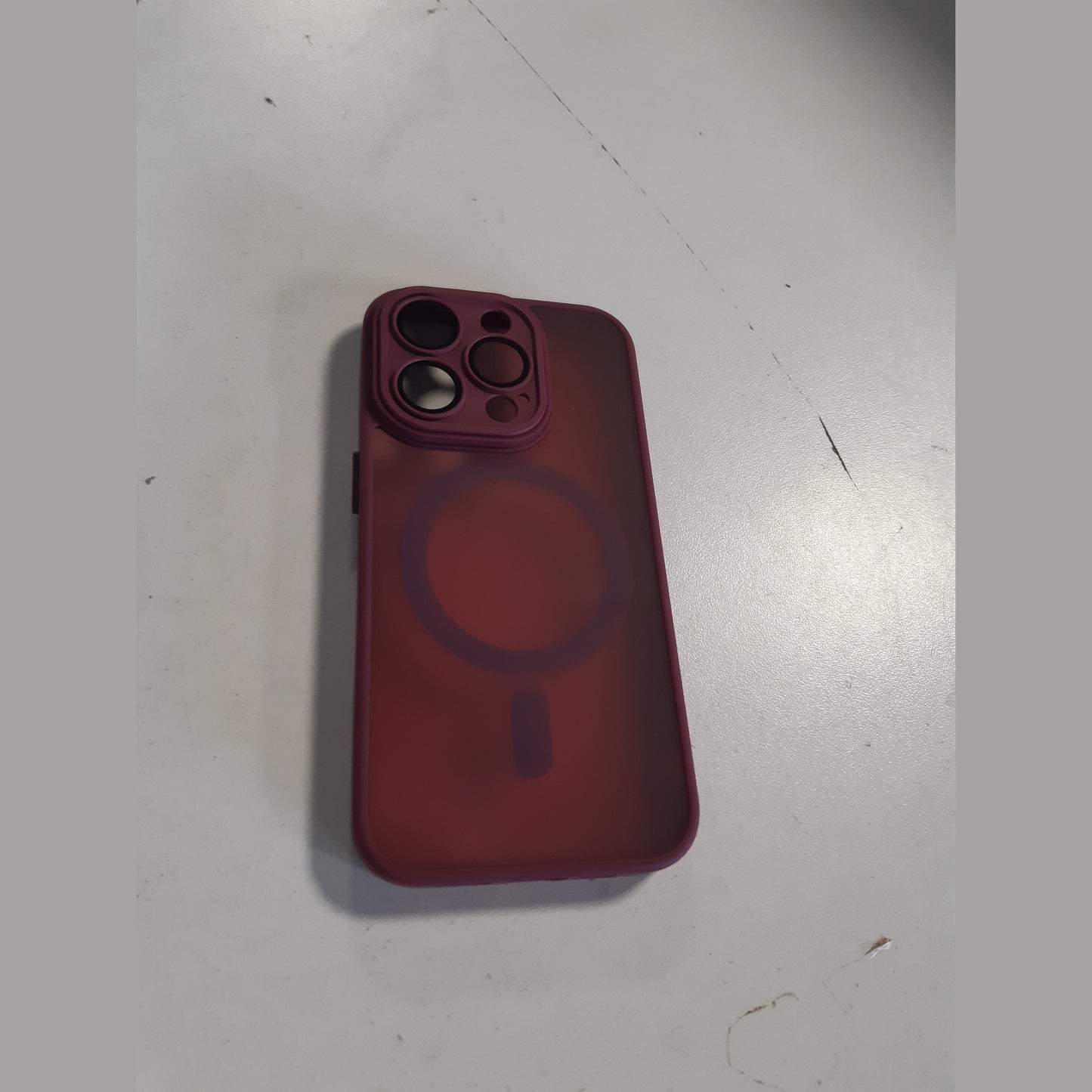 267385 - Mbështjellëse magnetike për iPhone 15 Pro, e lehtë dhe e hollë, rezistente ndaj gërvishtjeve, e kuqe e errët