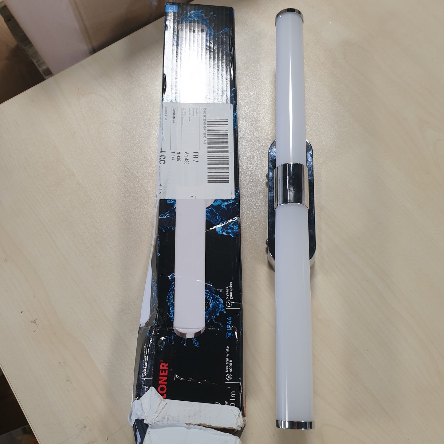 217694 - BRILONER - Dritë pasqyre LED për banjo IP44, 4000 K, 40 x 6.5 x 4.5 cm, e bardhë neutrale, rezistent ndaj spërkatjeve, e montuar në mur