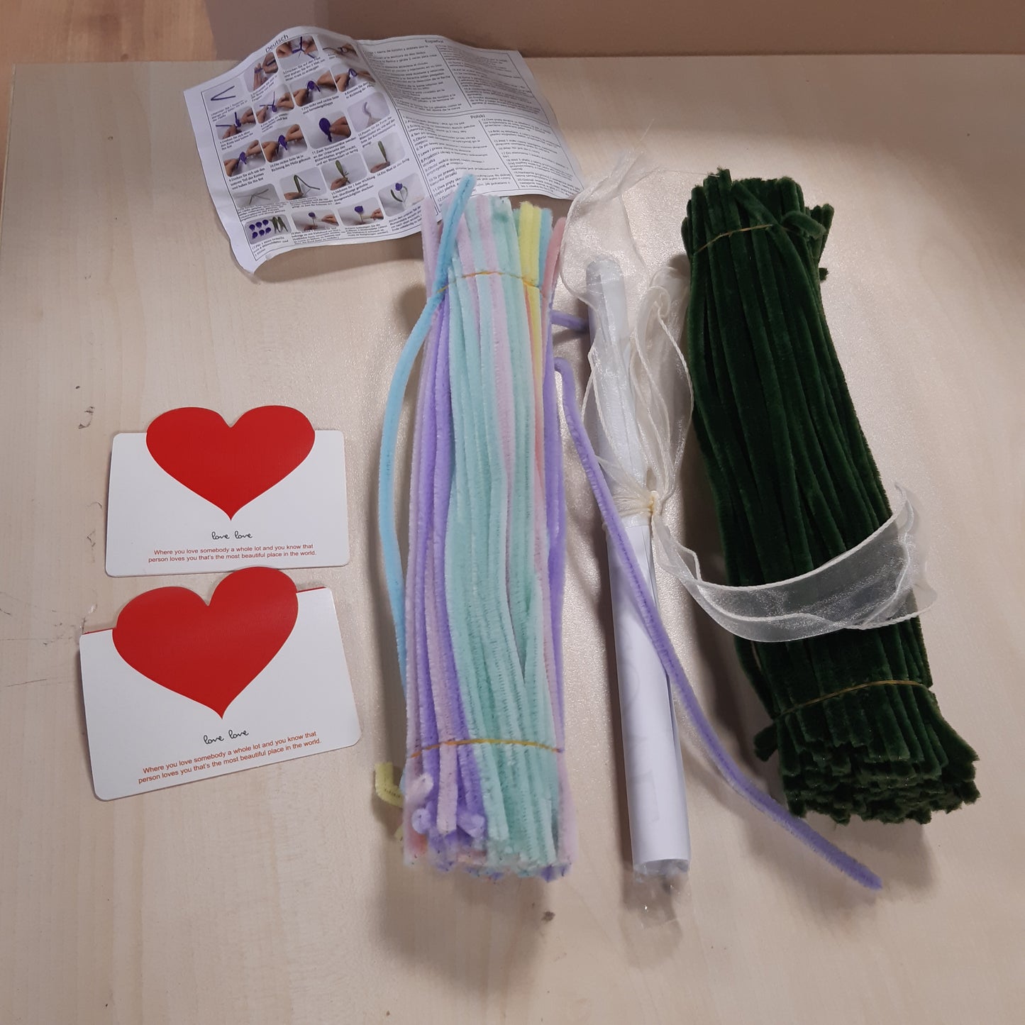 253370 - TAIMEIMAO Set Artizanal me Lule Pastruese Pipe Tulipash, 200 pjesë, set buqetash me lule tulipanë shumëngjyrësh, letër lulesh, shirit ngjitës, fjongo, drita me varëse