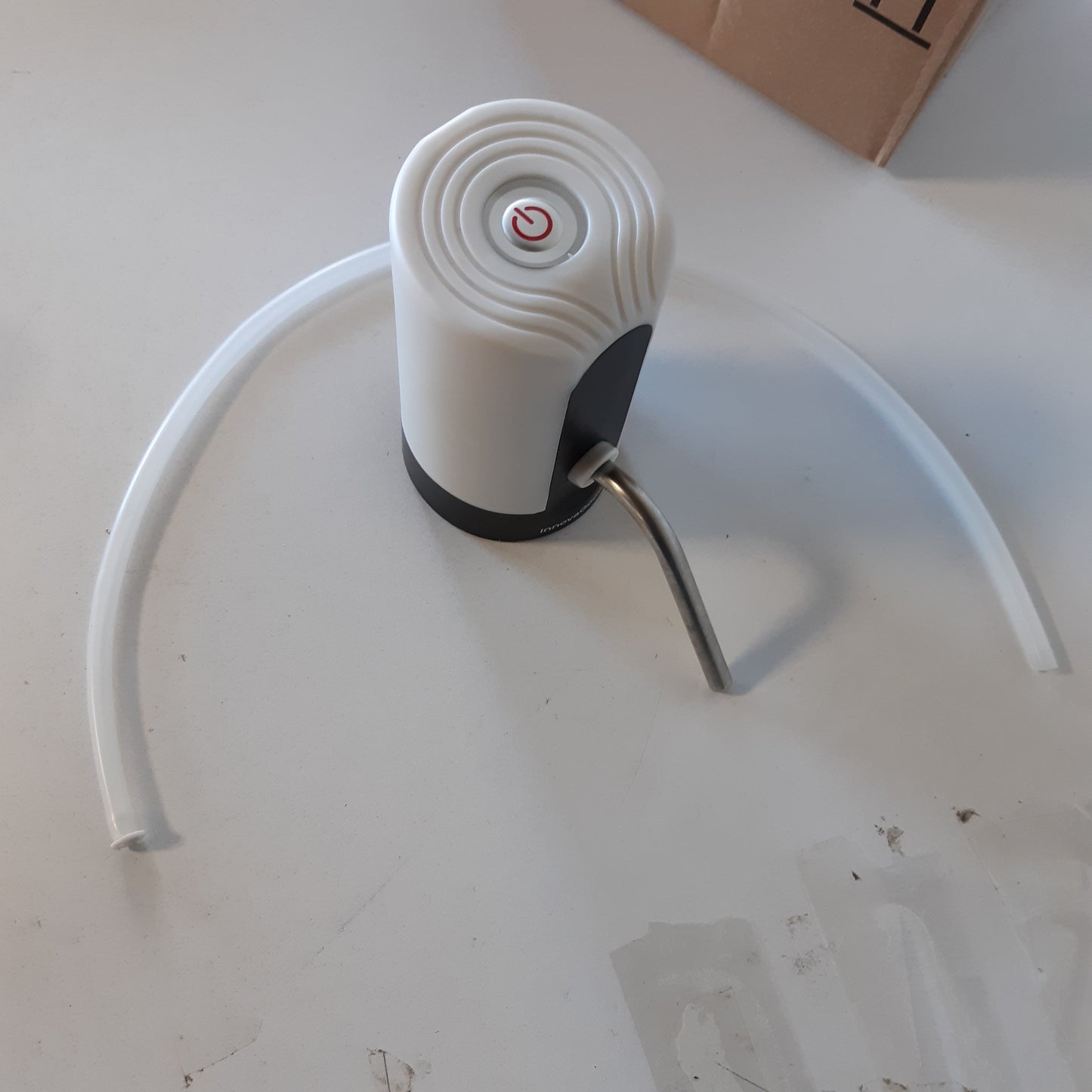 215325 - INNOVAGOODS Dispenser uji i rikarikueshëm, kapacitet 20L, 4W
