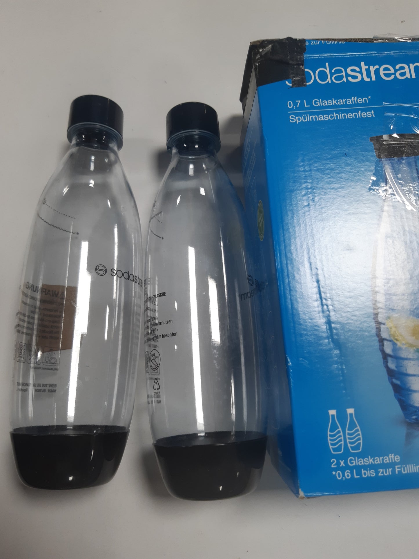 247637 - FUSE Shishe plastike SodaStream 0.8L pa BPA, e zezë, I përshtatshëm për lavastovilje, I pajtueshëm me DUO, E-DUO, Terra dhe të tjera, Pako me 2 copë