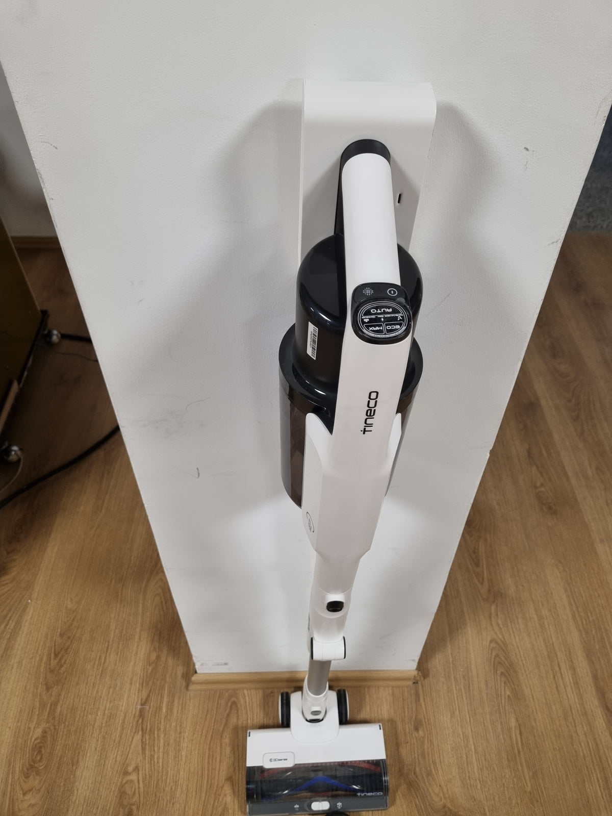 153007 - TINECO PURE ONE A50S Plus Fshesë me Korrent pa Tel, Fuqi Thithjeje 185W, Kohëzgjatje Funksionimi 70 Minuta, Kapacitet Depozite Pluhuri 1L, Furçë 3DSense, Eliminon Lehtësisht Papastërtitë e Mëdha