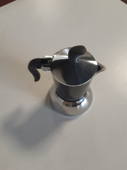 231815 - Bialetti Aparat kafeje me induksion Fiammetta, 2 gota (100 ml), i përshtatshëm për të gjitha llojat e sobave, i zi
