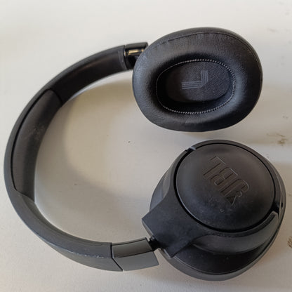 267791 - JBL TUNE 720BT, kufje pa tel në vesh, ngjyrë e zezë, JBL Pure Bass, Bluetooth 5.3, thirrje pa duar, kabllo audio, 76 orë jetëgjatësi baterie