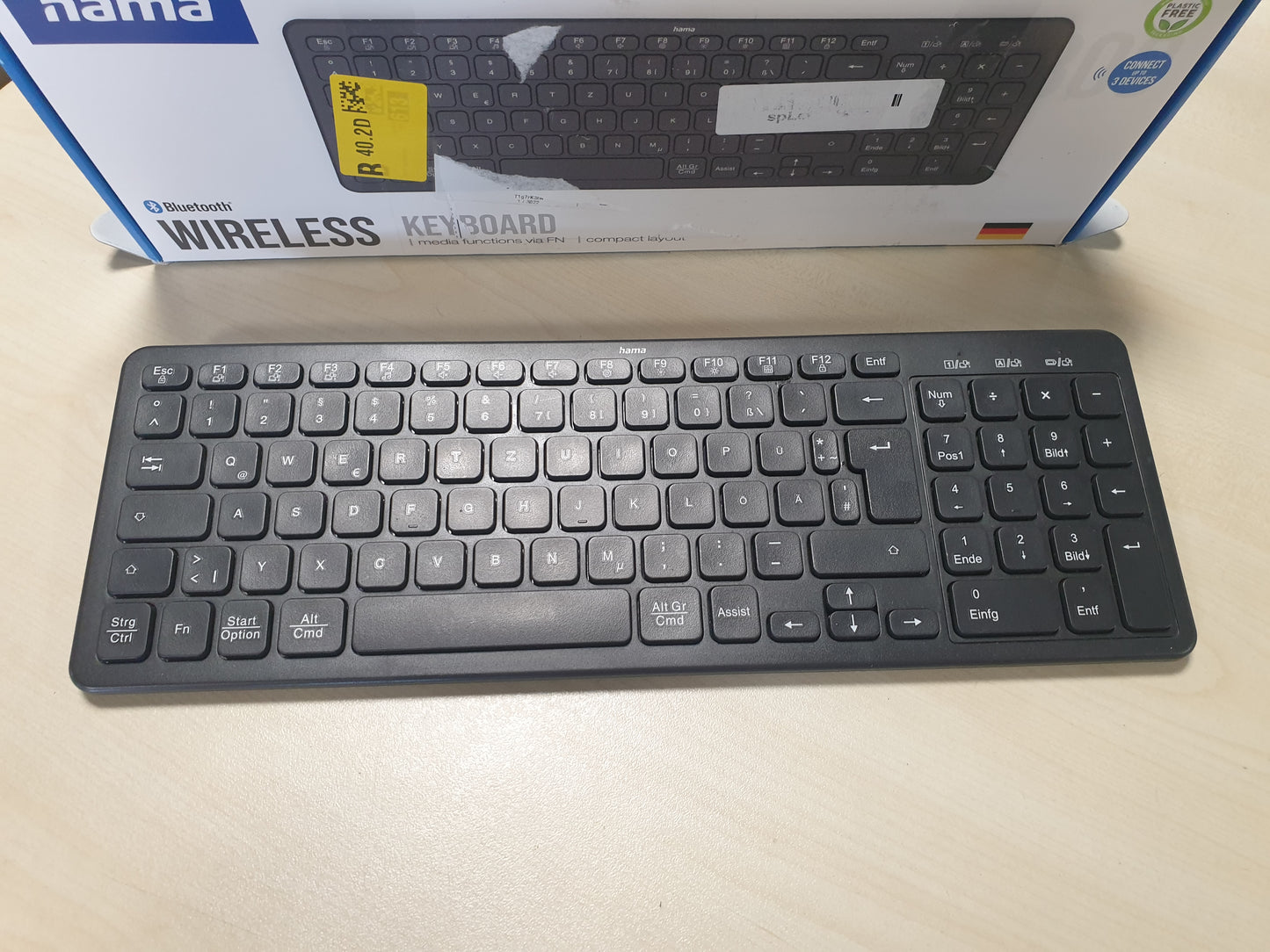 268527 - HAMA Tastierë pa tel Bluetooth për PC, Smartphone, Tablet, e zezë, Lidhje e qëndrueshme, me bateri, Taste të qeta, Taste multimediale, Paraqitje gjermane QWERTZ
