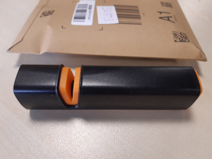 256803 - FISKARS Mprehëse thikash për tehe të mprehta çeliku, gur mprehjeje qeramik, Edge, Roll-Sharp, e zezë/portokalli, 1003098