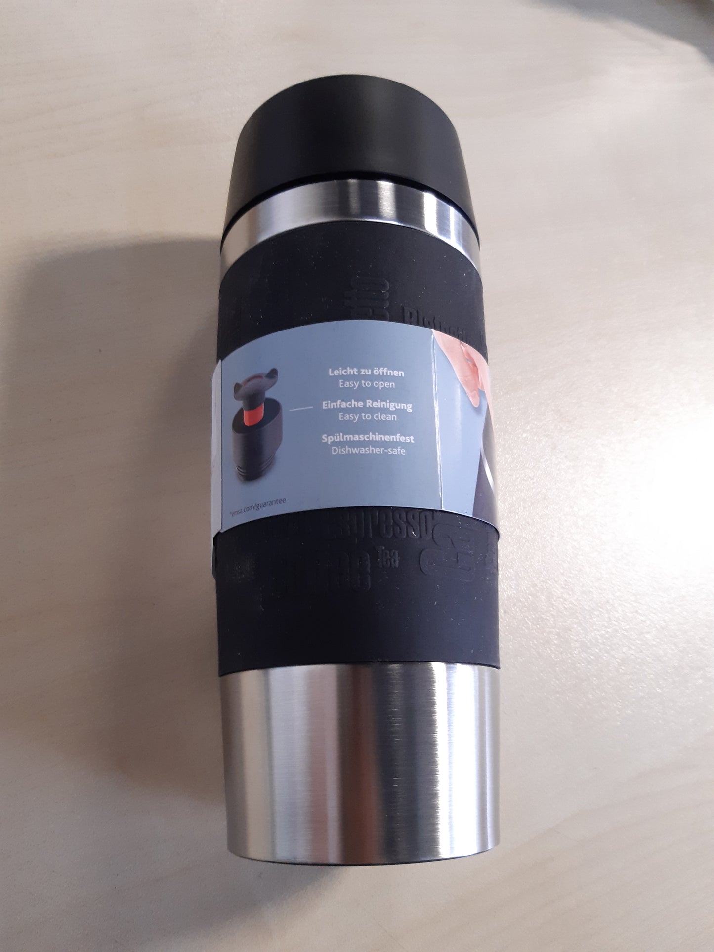 252502 - EMSAS Filxhan Udhëtimi, Termos Klasik, 360 ml, i Izoluar, Mban Pijet të Nxehta për 4 Orë dhe të Ftohta për 8 Orë, 100% i Papërshkueshëm nga Rrjedhjet, Mbyllje me Shtypje të Shpejtë, Hapje Pirjeje 360 Gradë, i Zi, 513361