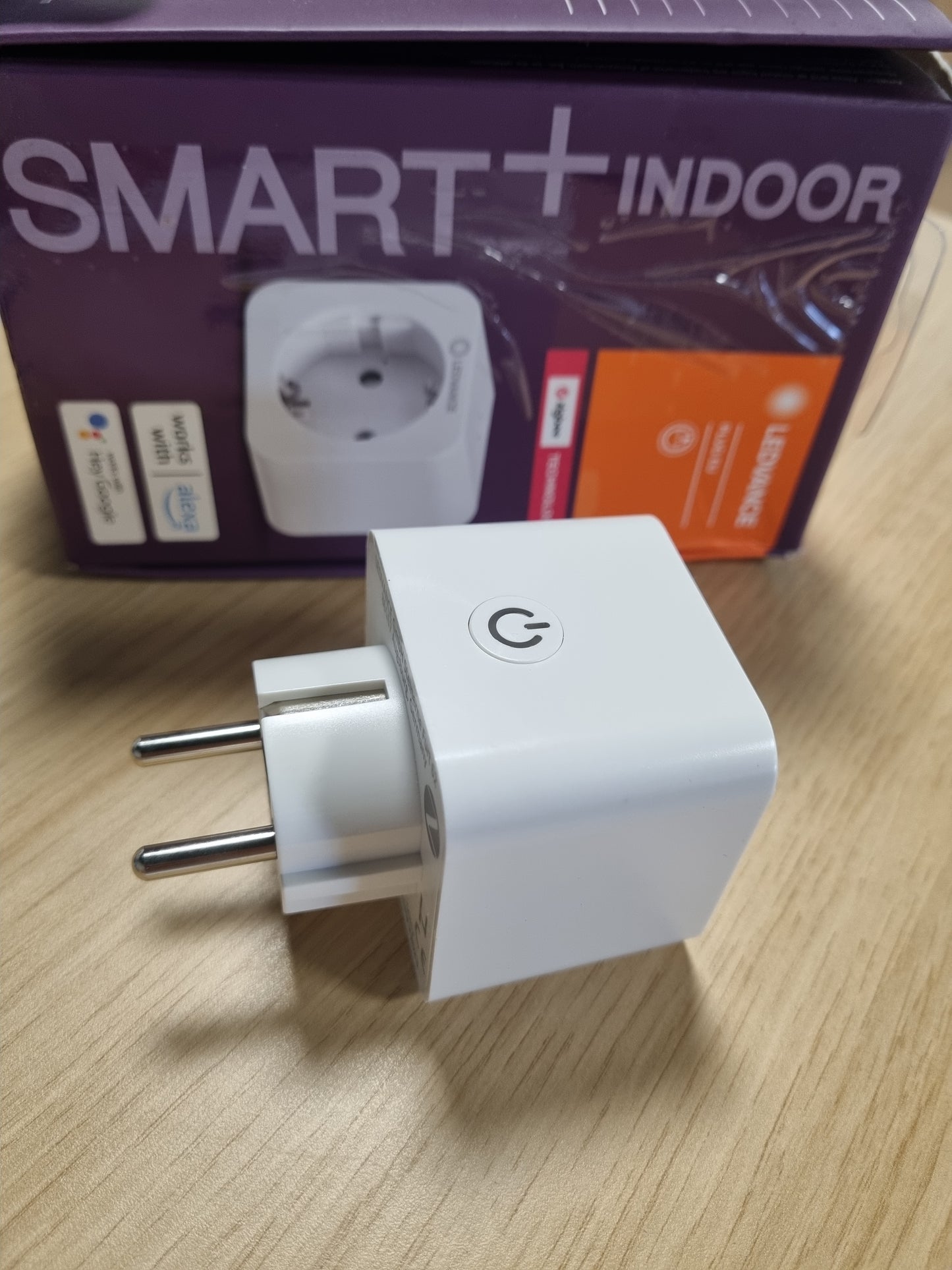 184728 - LEDVANCE SMART+ Prizë e Ndërrueshme me Teknologjinë ZigBee, e Pajtueshme me Echo Plus dhe Echo Show (Gjenerata e 2-të), për Kontrollin e Dritës në Shtëpinë Inteligjente