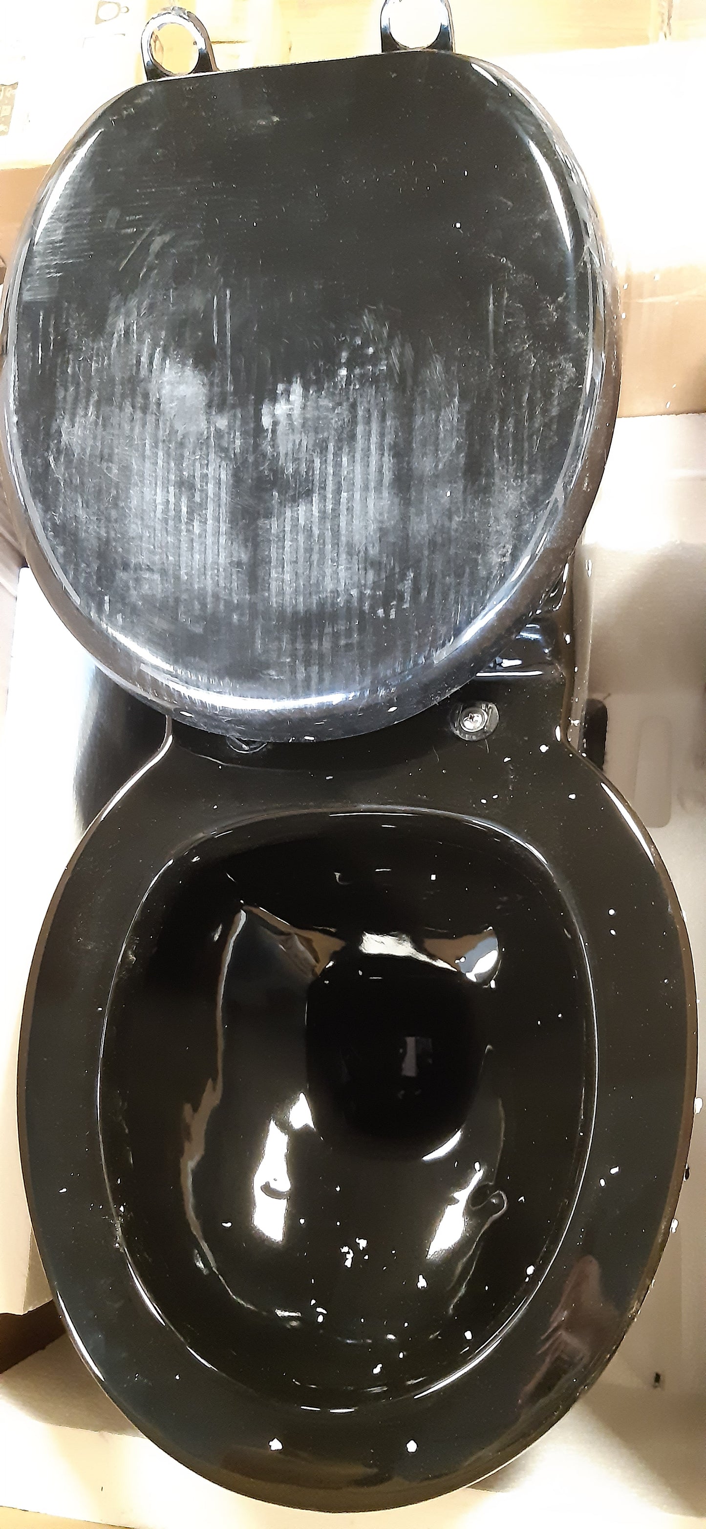 280006 - VIDAXL Tualet Qeramik me Rrjedhje Uji me Mbrapa, E Zezë