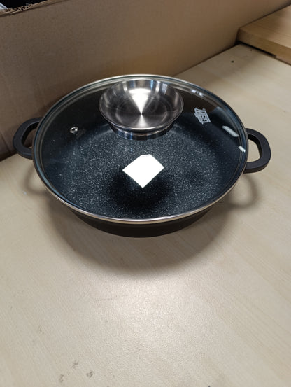 256444 - TIGAN SERVIRJE PREJ GRANITI GSW GOURMET: Tigan 24 cm me kapak qelqi aromatik, i pajtueshëm me induksion, shtresë jo ngjitëse rezistente ndaj gërvishtjeve, ngjyra e zezë