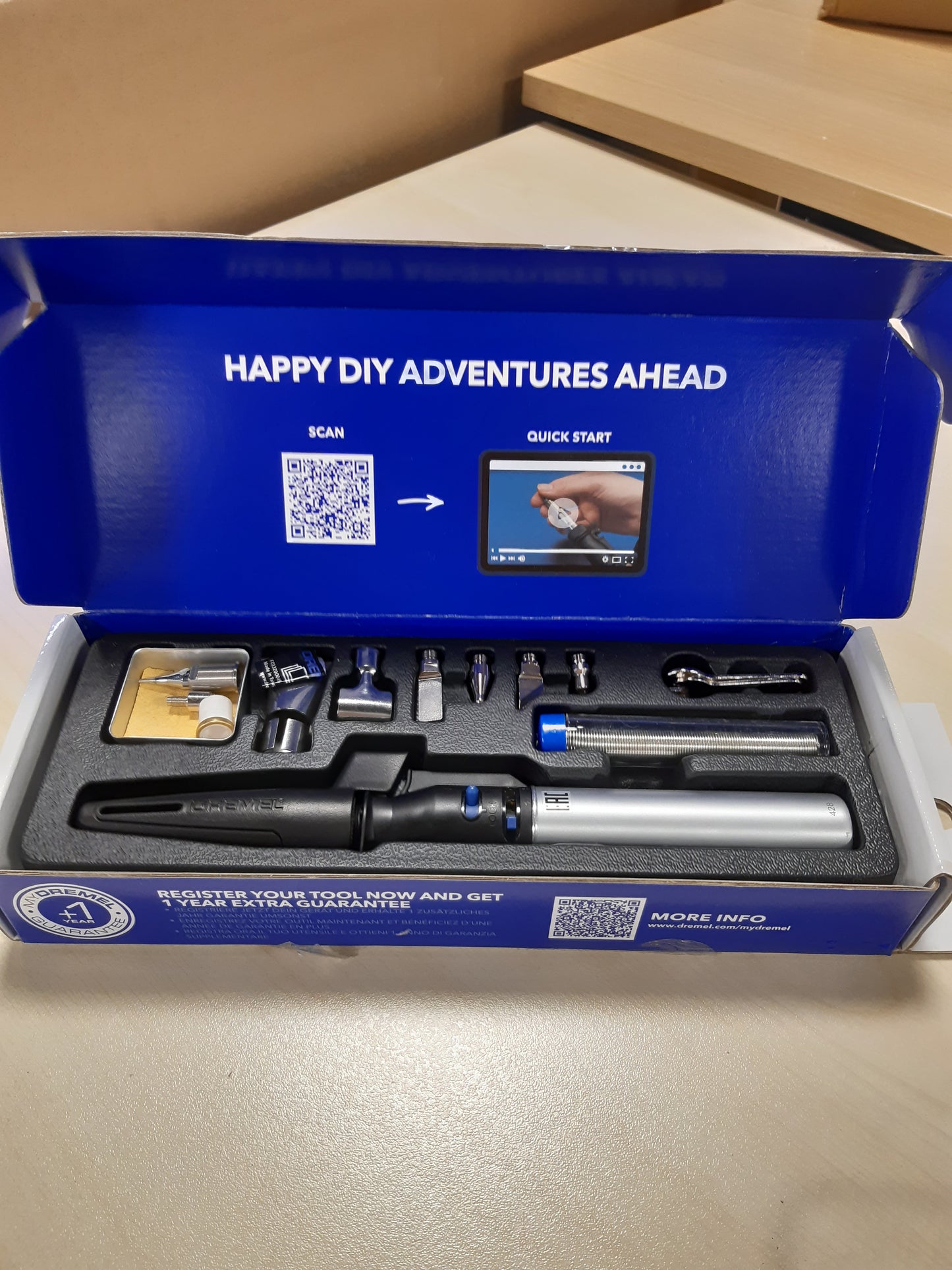 163346 - DREMEL Versatip 2000 - Set saldimi gaz butani me 7 maja të ndërrueshme, për saldim, djegie druri, pirografi dhe prodhim bizhuterish