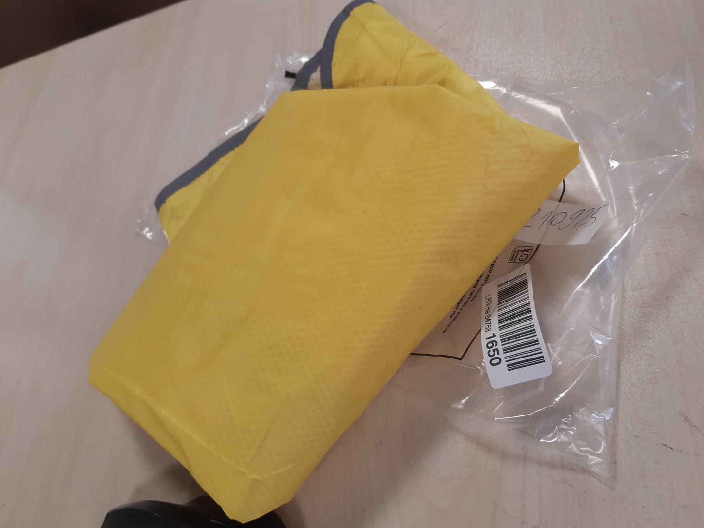 210925 - ADIWO Mushama e Verdha për Qen, me Skaje Reflektuese dhe Kapuç Shiu të Rregullueshëm