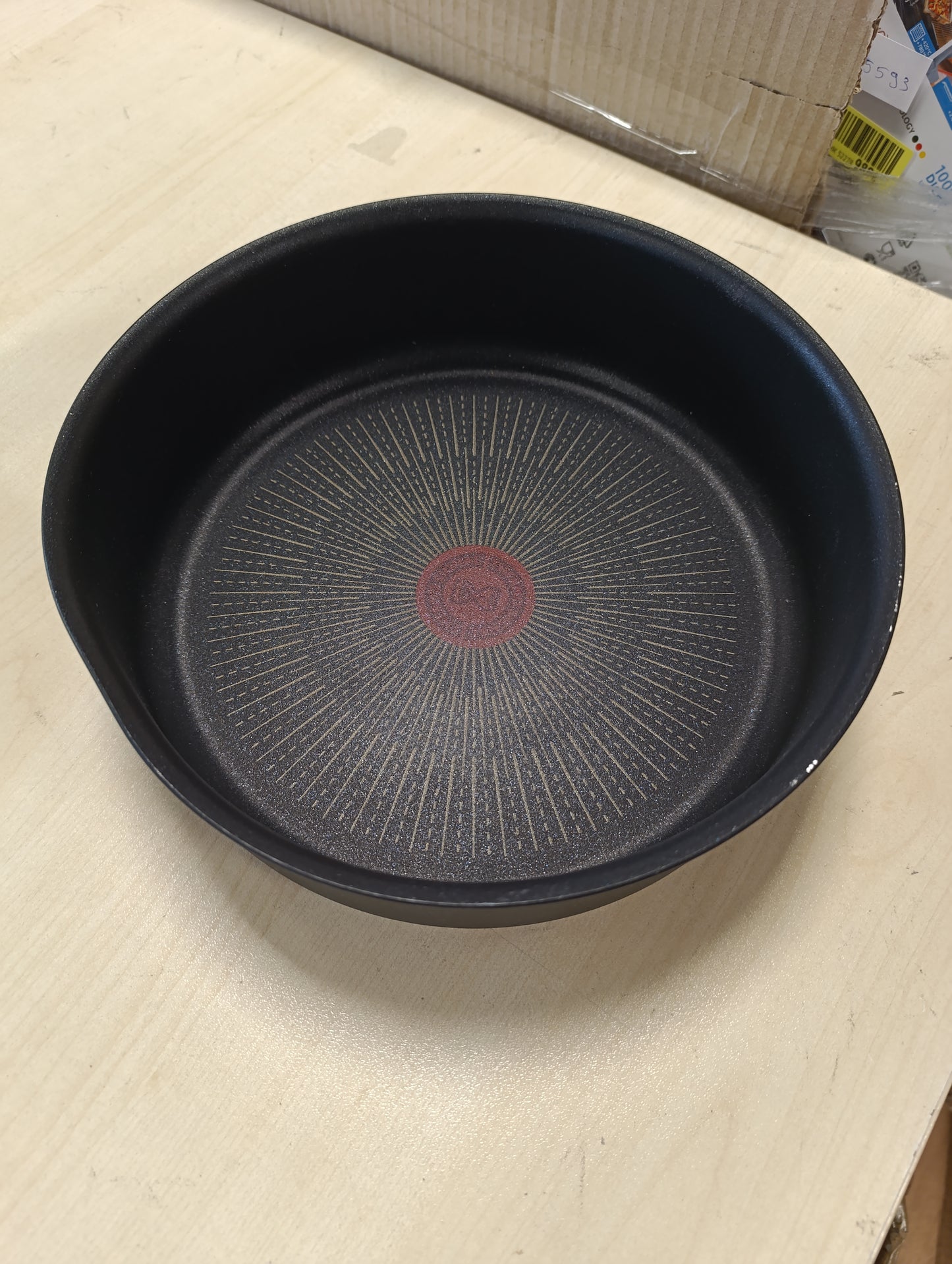 213705 - TEFAL Sauteuse 24 cm, Induksion, Veshje jo-ngjitëse, Mund të stivohet, I pajtueshëm me lavastovilje