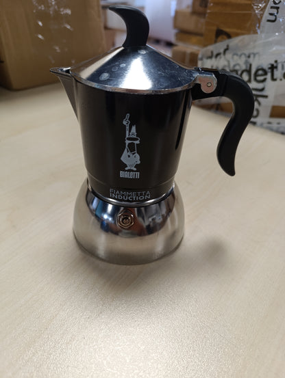 204386 - BIALETTI Fiammetta Makinë Kafeje me Induksion, Kapaciteti 4 Gota (150ml), e Përshtatshme për të Gjitha Llojet e Sobave, Ngjyra e Zezë