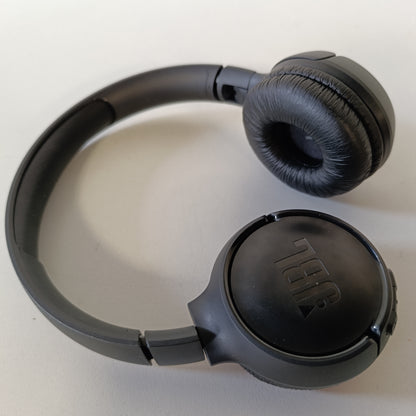 268092 - JBL TUNE 510 BT – Kufje Bluetooth On-Ear – Të zeza – Kufje të palosshme – Jetëgjatësi e baterisë deri në 40 orë