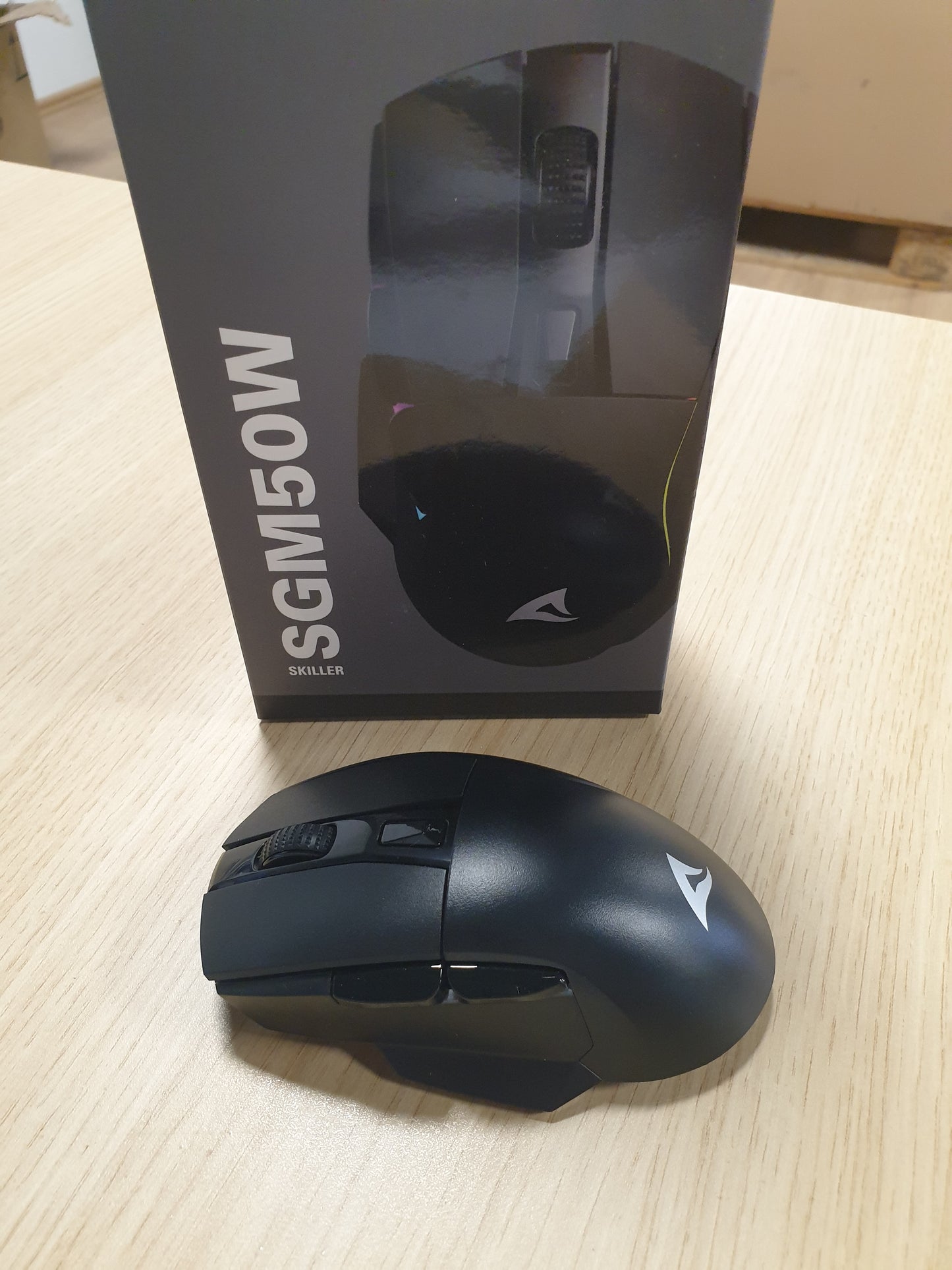266383 - SHARKOON Maus Optik Skiller SGM50W Pa Tel për Lojëra, RGB, Buton PBT, i Zi