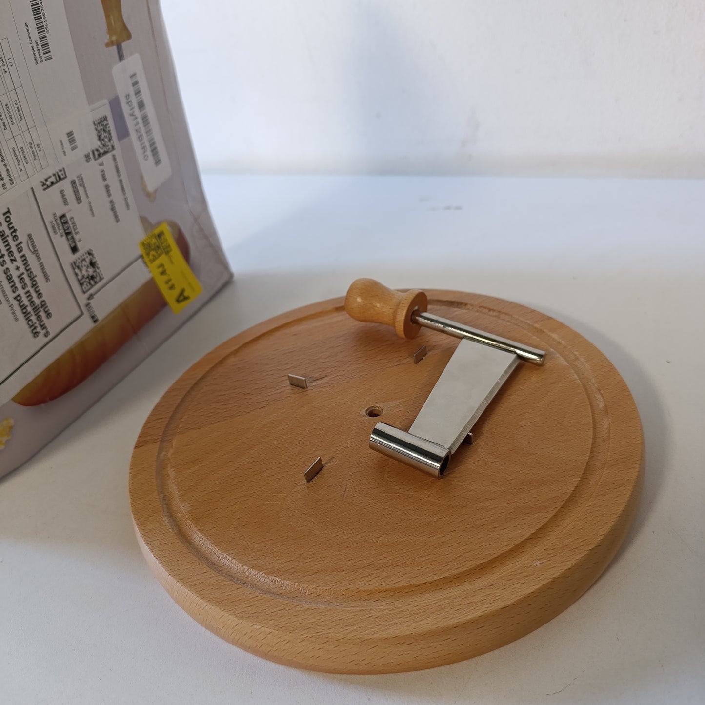 223180 - Fackelmann 56773 Prerës djathi me tabaka druri, prerës për djathë Tête de Moine, Dru, Çelik inox, 22 x 12.5 cm