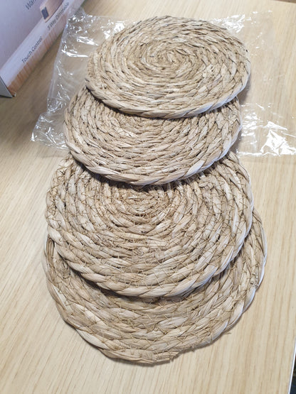 229786 - FSSTUD 4 copë mbulesa tavoline të rrumbullakëta prej xunkthi rustik, mbulesa tavoline boho, 18 cm