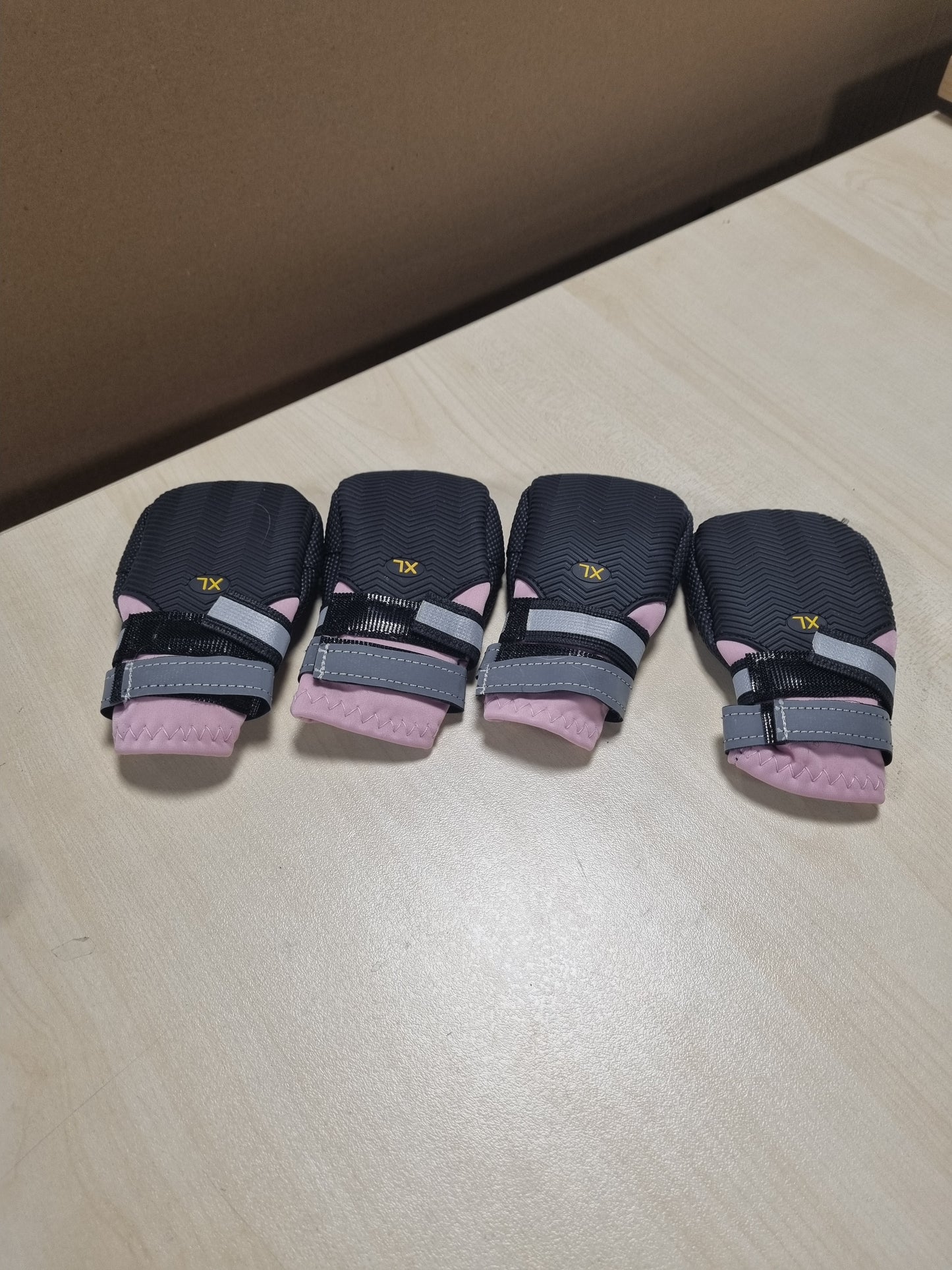 215554 - DRICAR Çizme për Qen, Set prej 4 Këpucësh Anti-Rrëshqitëse për Qen, Çizme Mbrojtëse të Ujitshme për Qen për Qen të Mesëm dhe të Madh (XL, Rozë)