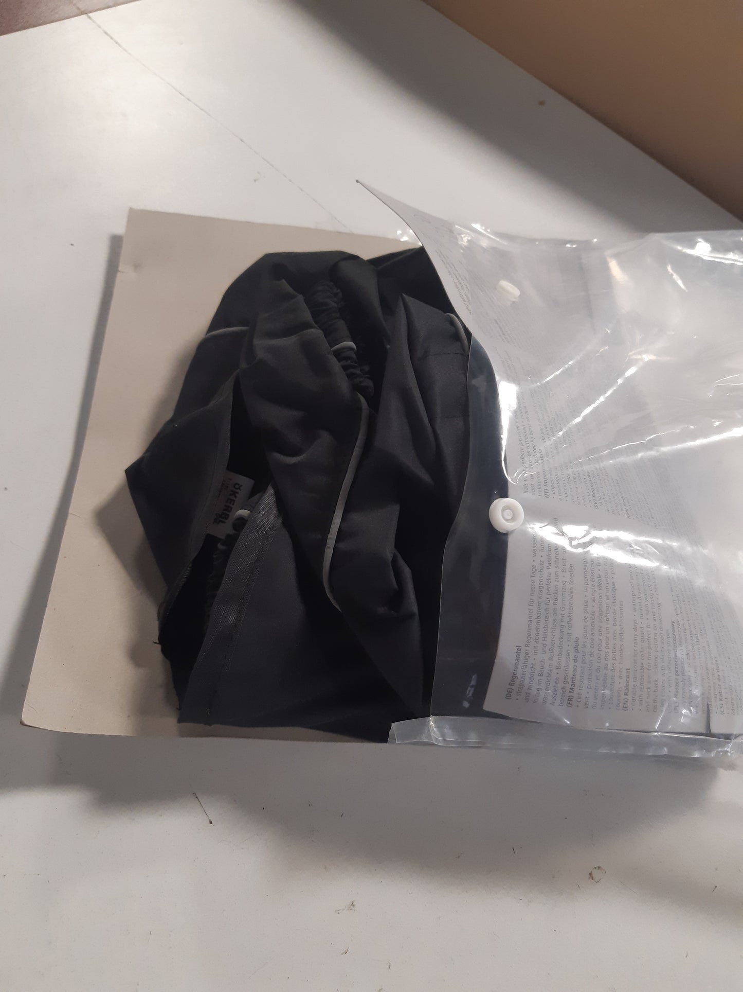 213987 - KERBL Mushama shiu për qen, e zezë, 50 cm, poliester, me mbrojtje për këmbët