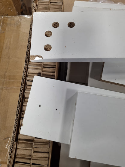 181636 - VIDAXL Tavolinë Ngrenieje me Shkëlqim të Lartë, e Bardhë, 140x74.5x76 cm, Material: Dru i Inxhinieruar