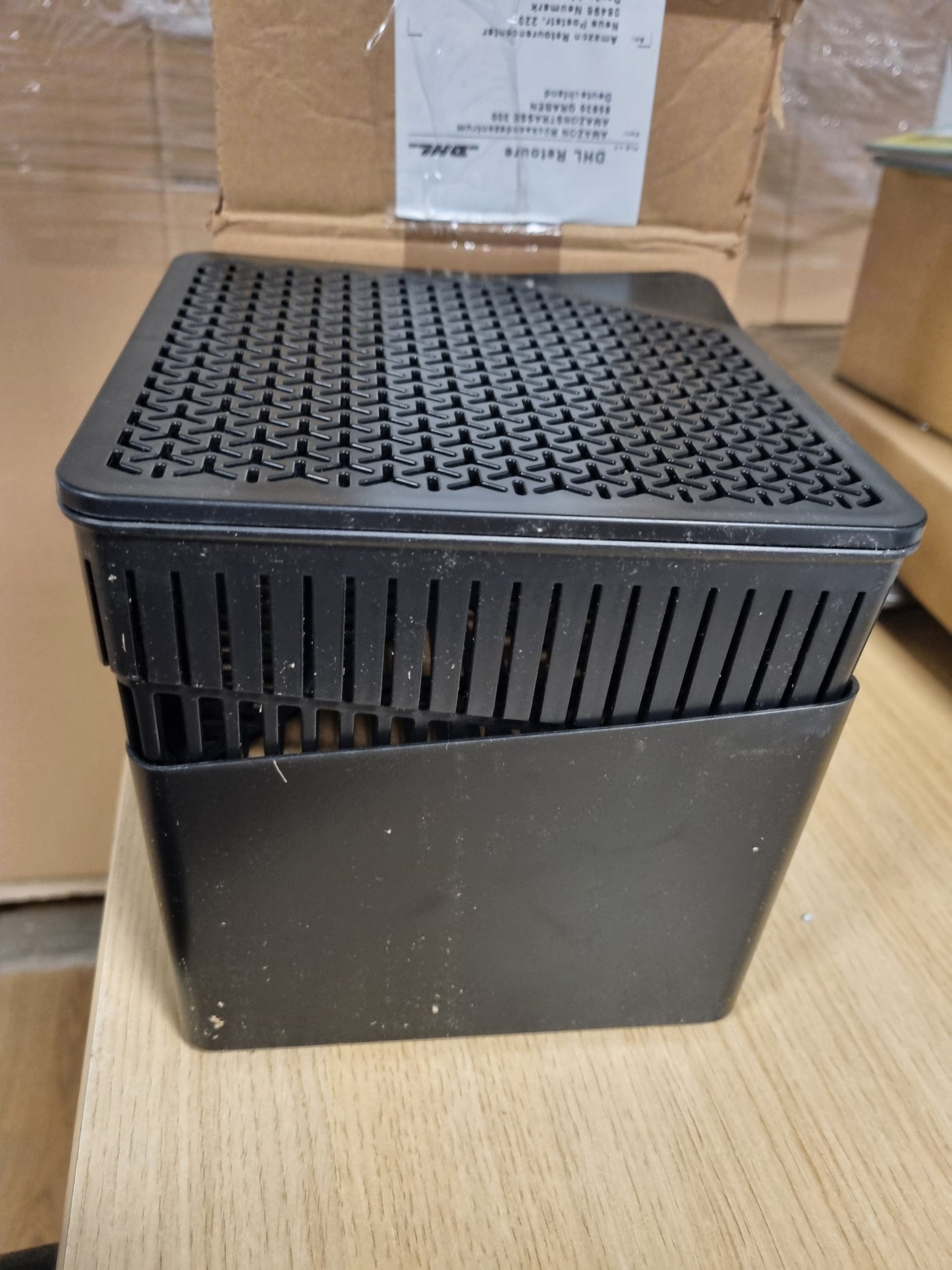 215633 - WENKO Tharëse ajri Cube me granula tharëse ajri 1000g, për dhoma deri në 80m³, parandalon mykun dhe aromat, e heshtur, e rimbushshme