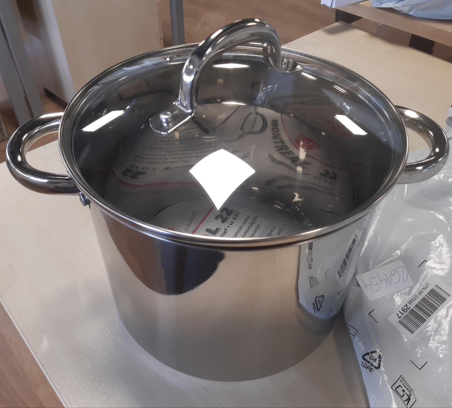 261454 - GSW 990196 TENXHERE PERIMESH MONTREAL ME KAPAK QELQI 22CM, ÇELIK INOX, 6.8L, ARGJEND