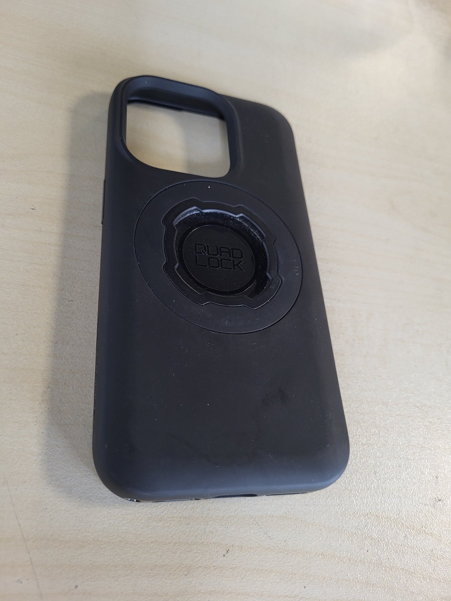 268145 - Mbështjellëse Quad Lock MAG për iPhone 15 Pro