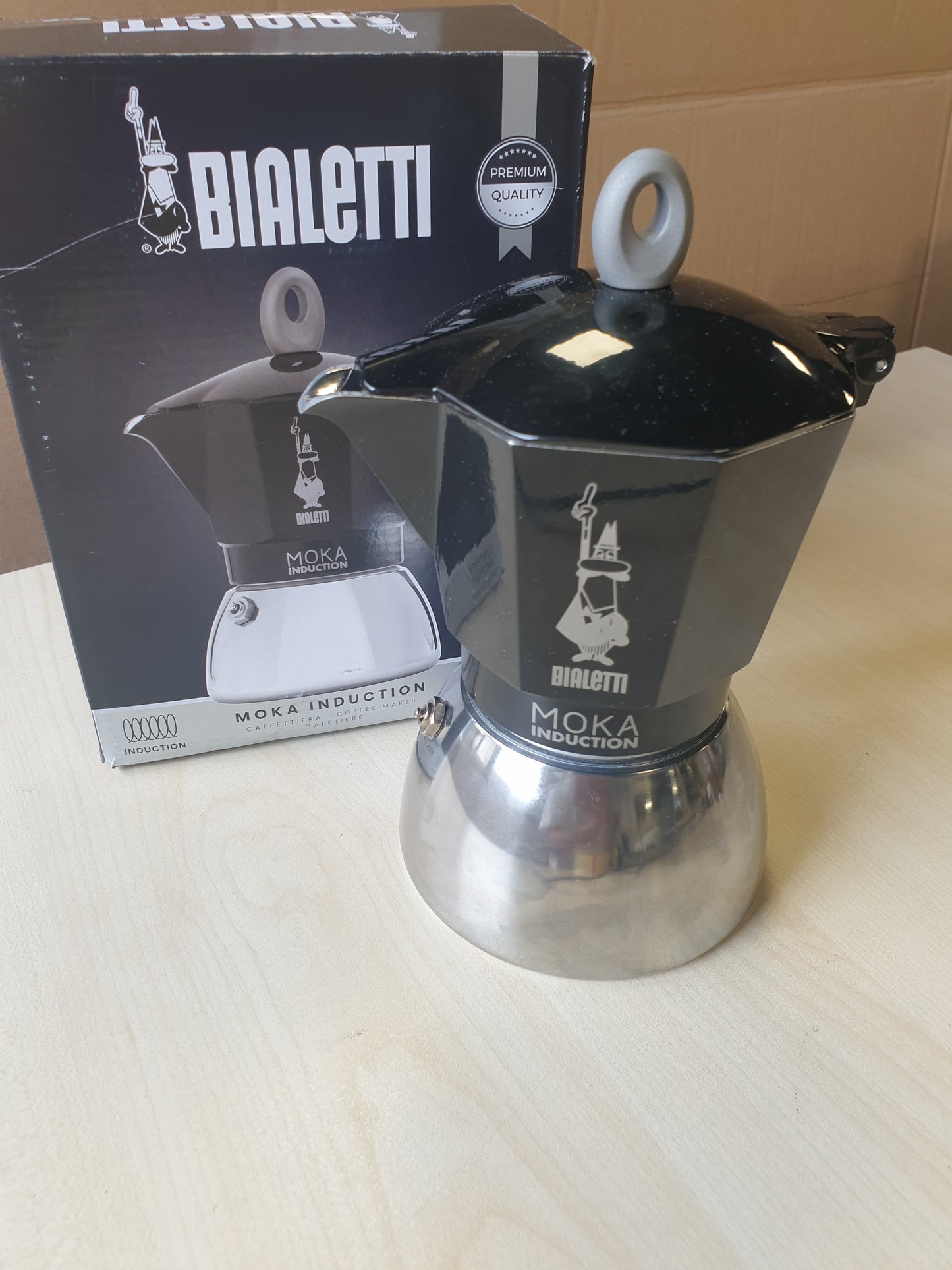 250552 - BIALETTI - Moka Induction, Tenxhere Moka, e përshtatshme për të gjitha sobat, 6 gota Espresso (270ml), e zezë