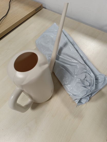 258393 - PLASTIA Ujitës i Vogël Pilea 1.8 L - Ujitës Plastik për Bimë për Përdorim të Brendshëm dhe të Jashtëm - Bezhë