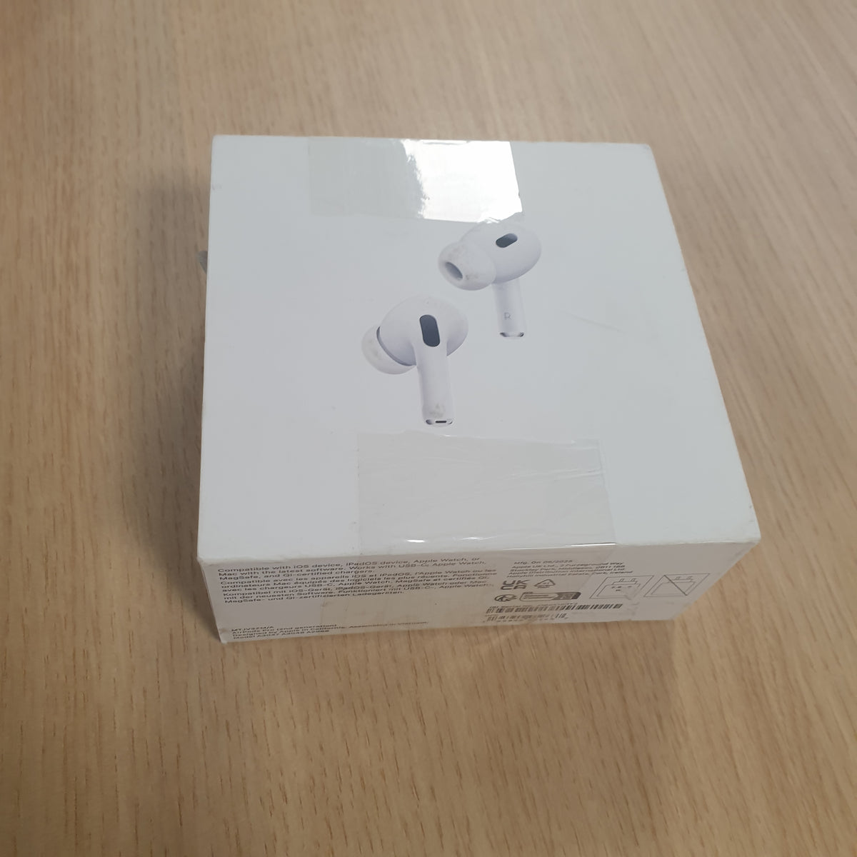 112660 - APPLE AirPods Pro, Gjenerata e 2-të, me Mbulesë MagSafe, Modeli MTJV3ZM/A