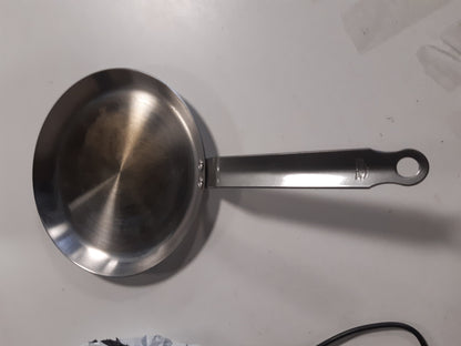 251229 - LACOR 63322 Makinë për krep, prej hekuri, Ø22 cm, e përshtatshme për të gjitha llojet e sobave, përçueshmëri e lartë termike