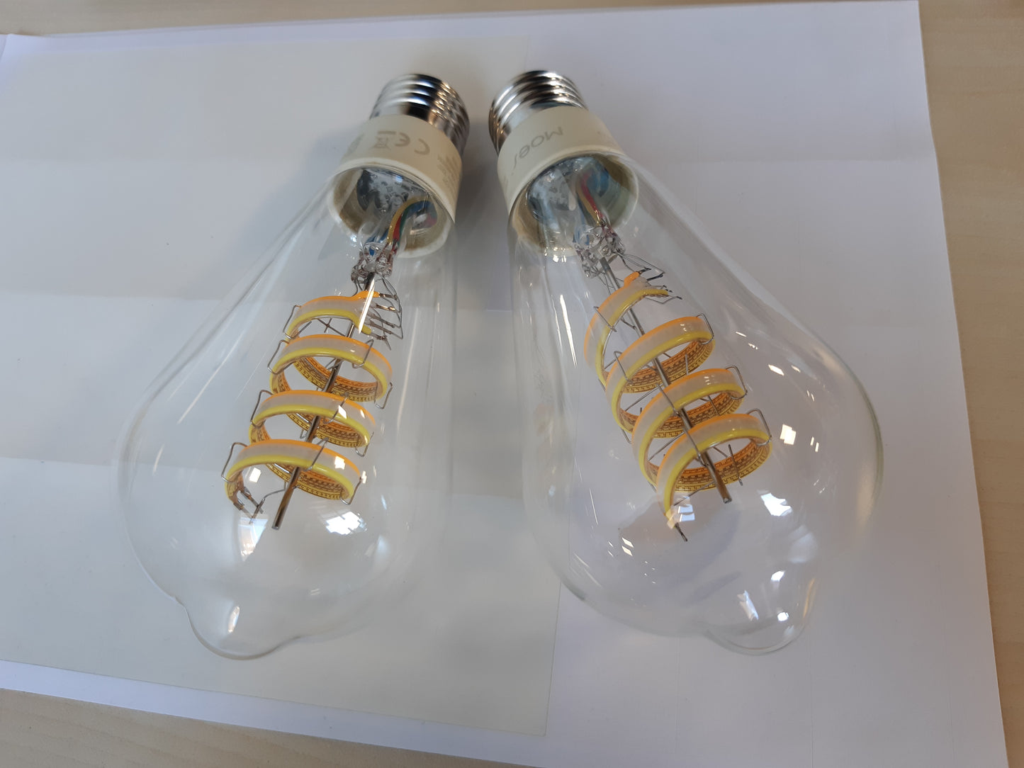 213839 - MOES Llambë Smart Alexa E27 Vintage, Llambë LED WiFi RGB, me errësim, 5W, 2700K–6500K, 2 copë